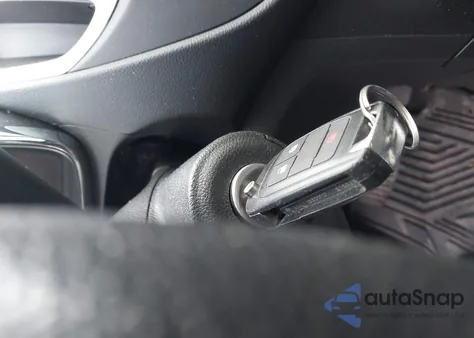 2016 Chevrolet Trax 1Ls z USA, uszkodzony, nr VIN KL7CJNSB6GB552958